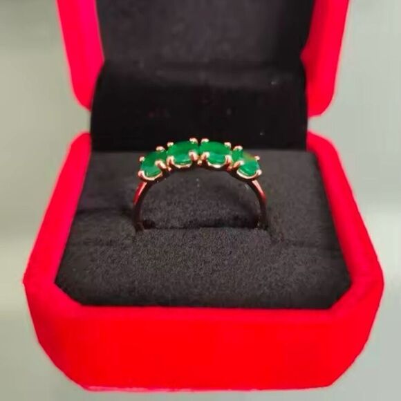 Stunning Round Natural 4 Stone Emerald 18k Gold Ring Womens New - Picture 9 of 15